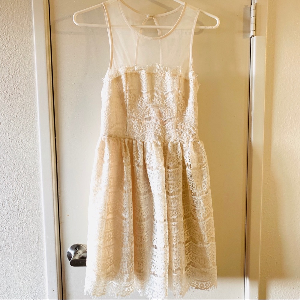 En Creme lace midi dress